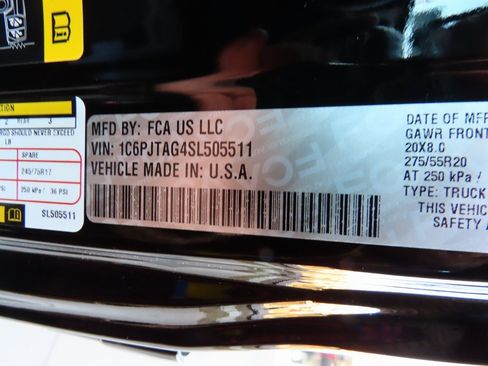 Used 2025 Jeep Gladiator Sport image 42