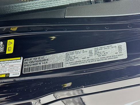 New 2025 Jeep Gladiator Sport w/ Premium Package image 19