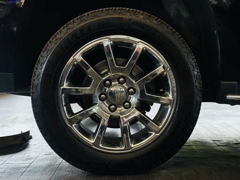 Used 2019 GMC Yukon Denali w/ Open Road Package AWD/4WD image 27