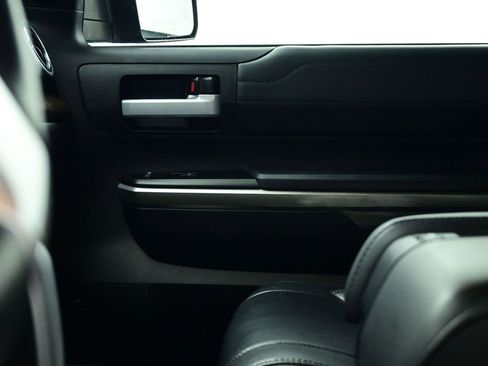 Used 2019 Toyota Tundra Limited w/ Limited Premium Package image 25