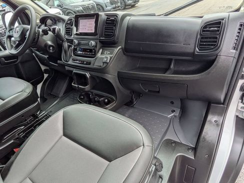 Used 2026 RAM ProMaster 2500 w/ Convenience Group FWD image 22