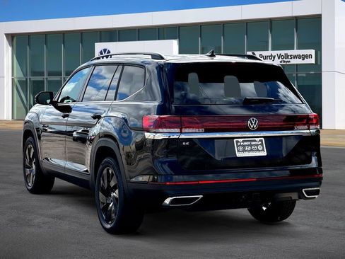 New 2026 Volkswagen Atlas SE FWD image 6