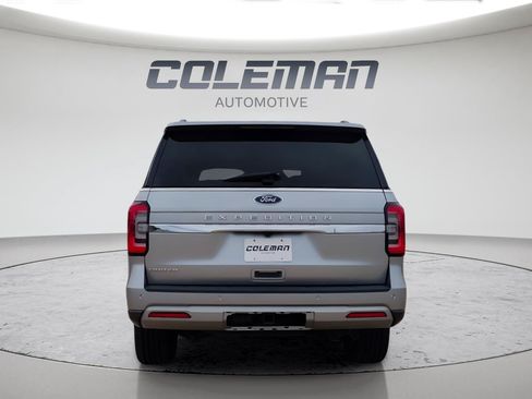 Used 2023 Ford Expedition Limited AWD/4WD image 4