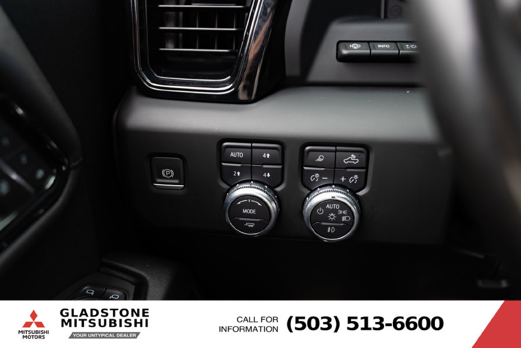 Used 2024 GMC Sierra 2500 AT4 w/ Technology Package AWD/4WD image 15