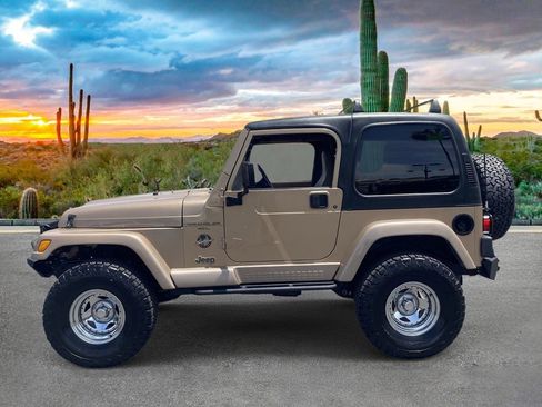 Used 2001 Jeep Wrangler Sahara AWD/4WD image 6