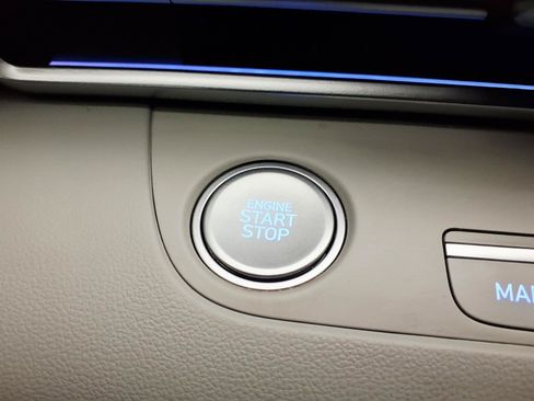 Certified 2024 Hyundai Elantra Limited FWD image 23