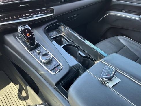 Used 2022 Cadillac Escalade Sport AWD/4WD image 34