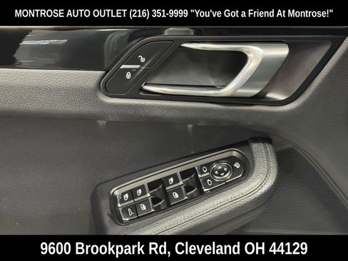 Used 2017 Porsche Macan image 12