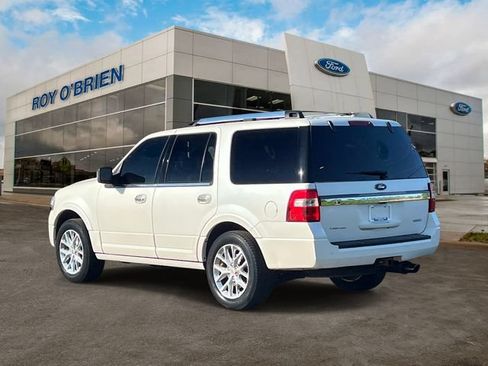 Used 2017 Ford Expedition Limited w/ Equipment Group 301A AWD/4WD image 3