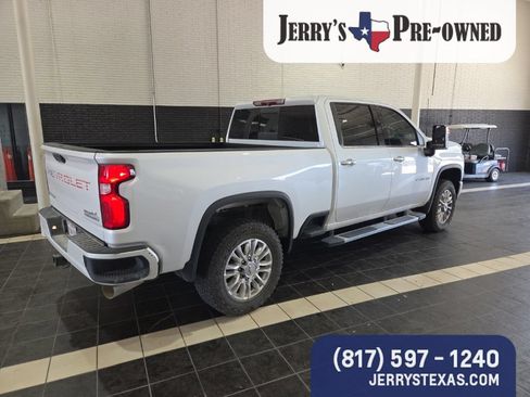 Used 2022 Chevrolet Silverado 2500 High Country w/ Safety Package II AWD/4WD image 5