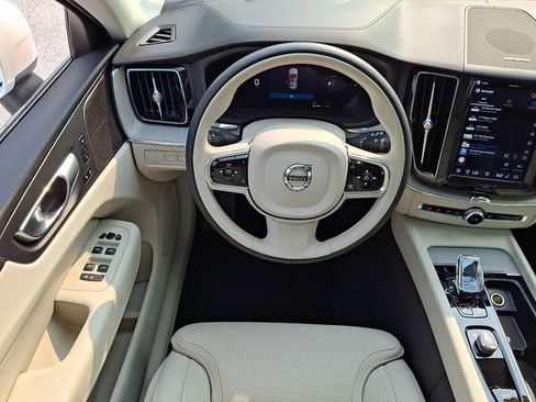 Certified 2023 Volvo XC60 T8 Ultimate w/ Climate Package AWD/4WD image 12