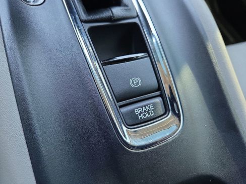 Used 2021 Honda HR-V LX image 20