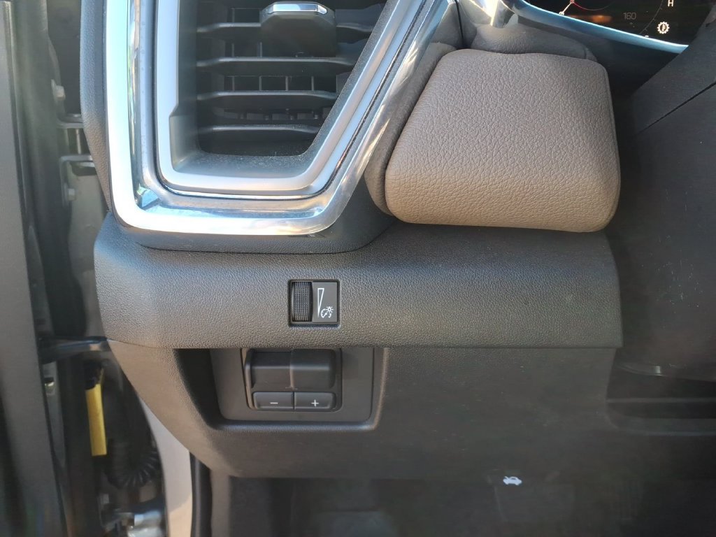 Used 2024 GMC Canyon Denali AWD/4WD image 14