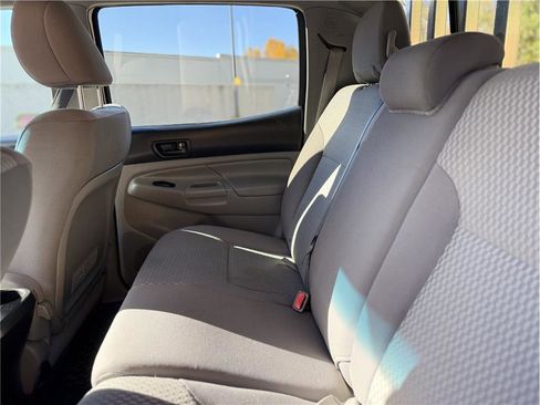 Used 2015 Toyota Tacoma 4x4 Double Cab image 23