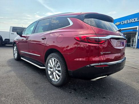 Used 2021 Buick Enclave Premium w/ Surround and Sites Package AWD/4WD image 4