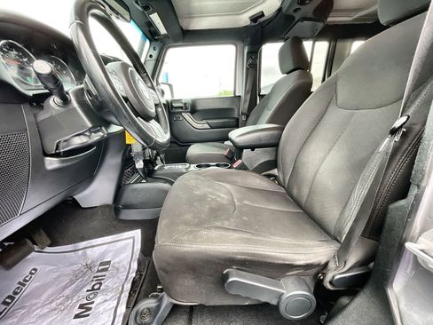 Used 2018 Jeep Wrangler Unlimited Sport S image 16