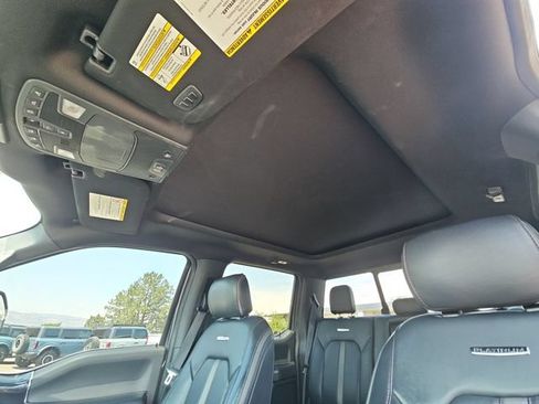 Used 2022 Ford F250 4x4 Crew Cab Super Duty image 17