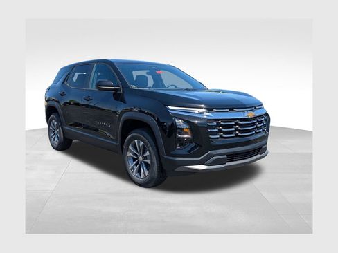New 2026 Chevrolet Equinox LT w/ Convenience Package II AWD/4WD image 1