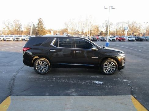 Certified 2023 Chevrolet Traverse High Country w/ LPO, Floor Liner Package image 8