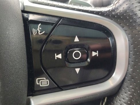 Used 2018 Volvo XC90 T6 R-Design w/ Convenience Package image 16