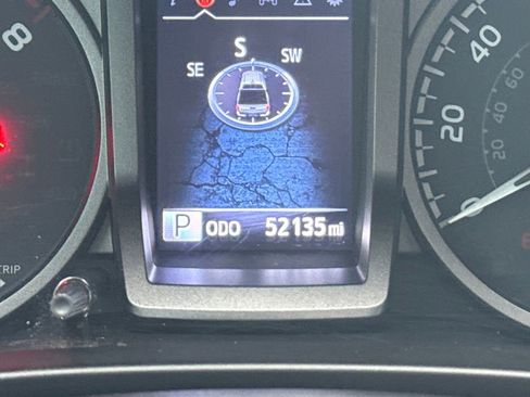 Used 2021 Toyota Tacoma TRD Off-Road w/ TRD Premium Off Road Package image 21