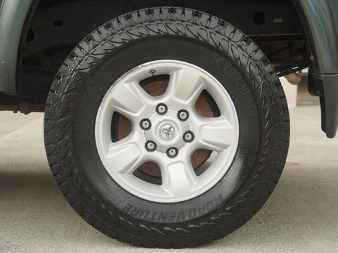Used 2005 Toyota Tundra SR5 AWD/4WD image 21