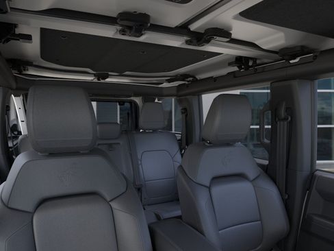 New 2026 Ford Bronco Outer Banks w/ Sasquatch Package AWD/4WD image 14
