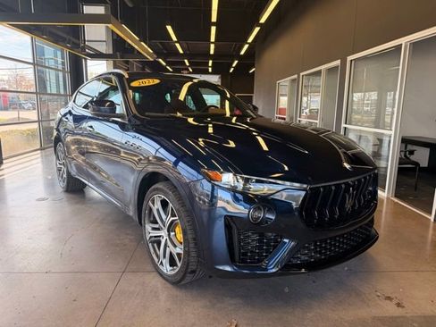 Used 2022 Maserati Levante Modena AWD/4WD image 5