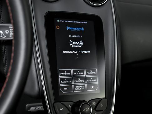 Used 2020 McLaren 570S Spider image 37