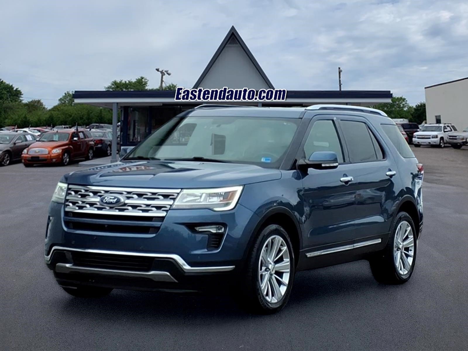 Used 2019 Ford Explorer Limited w/ Class III Trailer Tow Package AWD/4WD image 1