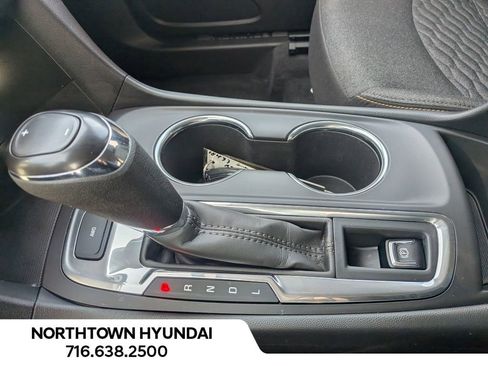 Used 2021 Chevrolet Equinox LT image 15