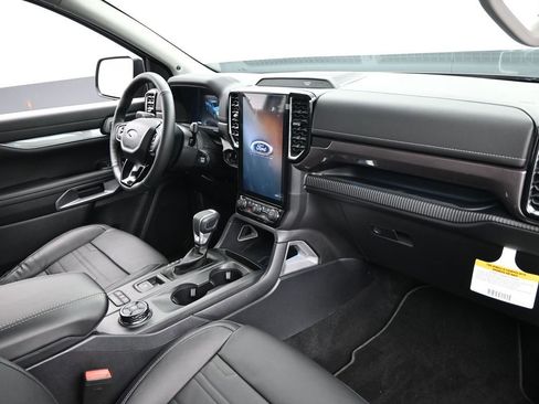 New 2025 Ford Ranger Lariat w/ FX4 Off-Road Package image 35