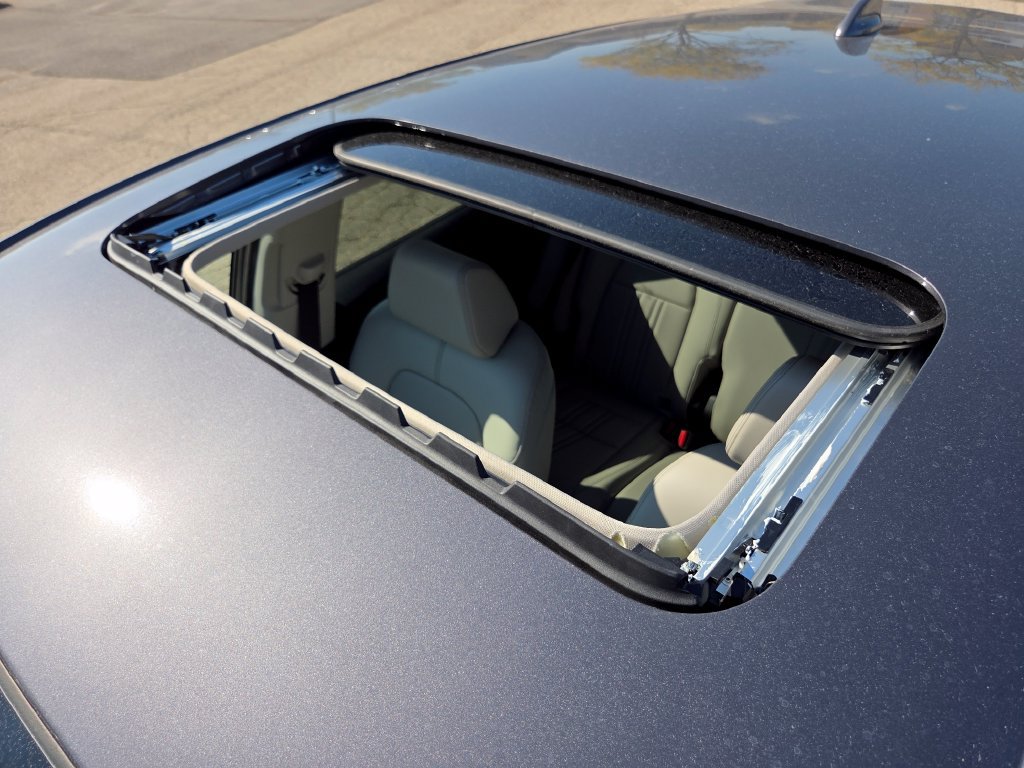 New 2027 Honda HR-V EX-L image 3