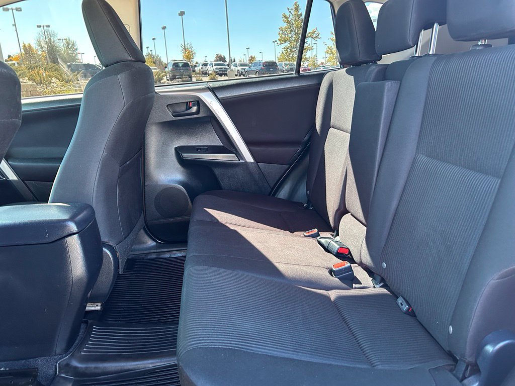 Used 2018 Toyota RAV4 LE w/ All Weather Liner Package AWD/4WD image 26