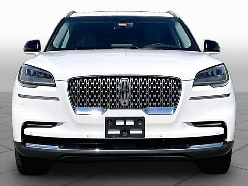 Used 2023 Lincoln Aviator Reserve w/ Equipment Group 201A AWD/4WD image 4