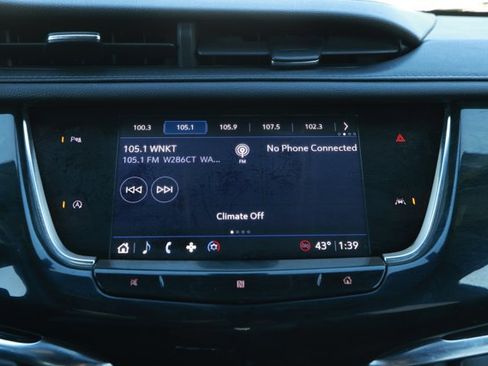 Used 2021 Cadillac XT6 Premium Luxury image 16