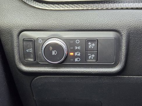 Used 2020 Ford Explorer Limited image 22