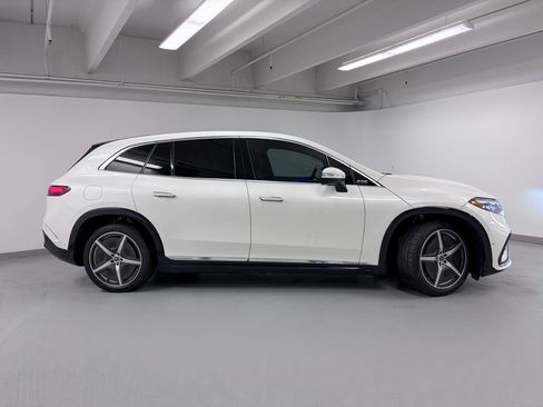 Certified 2023 Mercedes-Benz EQS 580 4MATIC SUV image 8