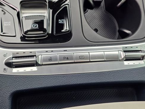 Certified 2025 Kia Carnival SX Prestige FWD image 33