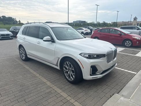 Used 2019 BMW X7 xDrive40i w/ Premium Package AWD/4WD image 3