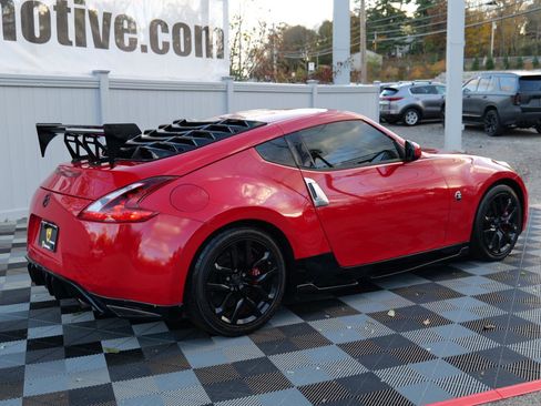 Used 2017 Nissan 370Z Coupe RWD image 65