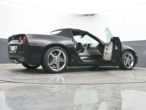 Used 2007 Chevrolet Corvette Convertible w/ Preferred Equipment Group RWD image 62