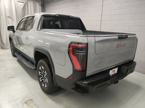 New 2026 GMC Sierra EV Elevation image 20