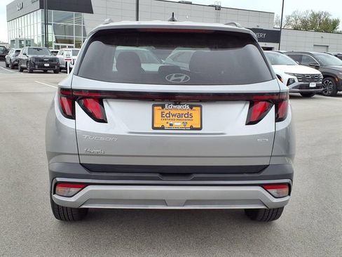 Used 2025 Hyundai Tucson SEL AWD/4WD image 7