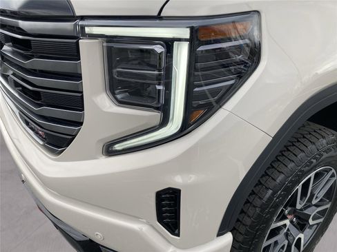 New 2026 GMC Sierra 1500 AT4 w/ AT4 Premium Package AWD/4WD image 11