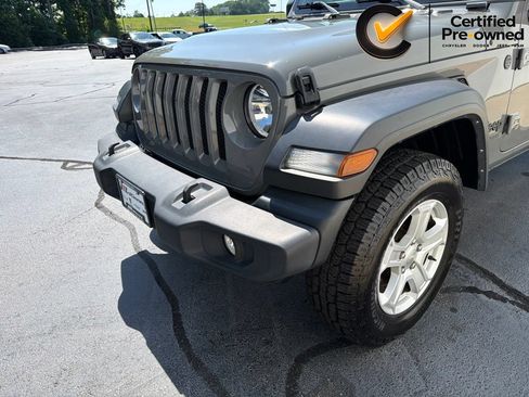 Used 2022 Jeep Wrangler Unlimited Sport AWD/4WD image 14