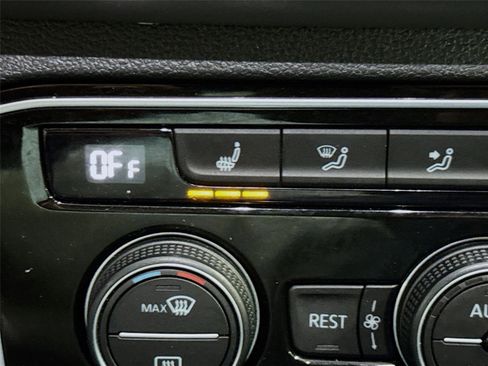 Used 2022 Volkswagen Atlas SE image 11