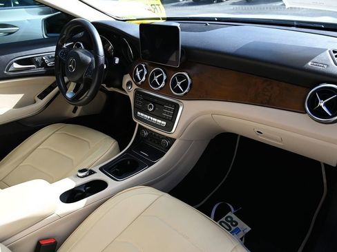 Certified 2019 Mercedes-Benz GLA 250 image 7