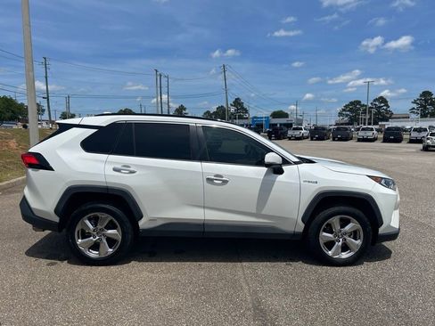Used 2019 Toyota RAV4 Limited AWD/4WD image 7