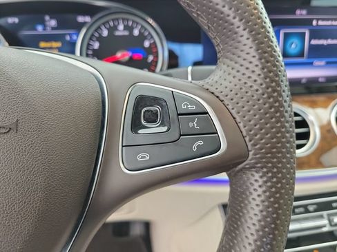 Used 2018 Mercedes-Benz E 300 image 25